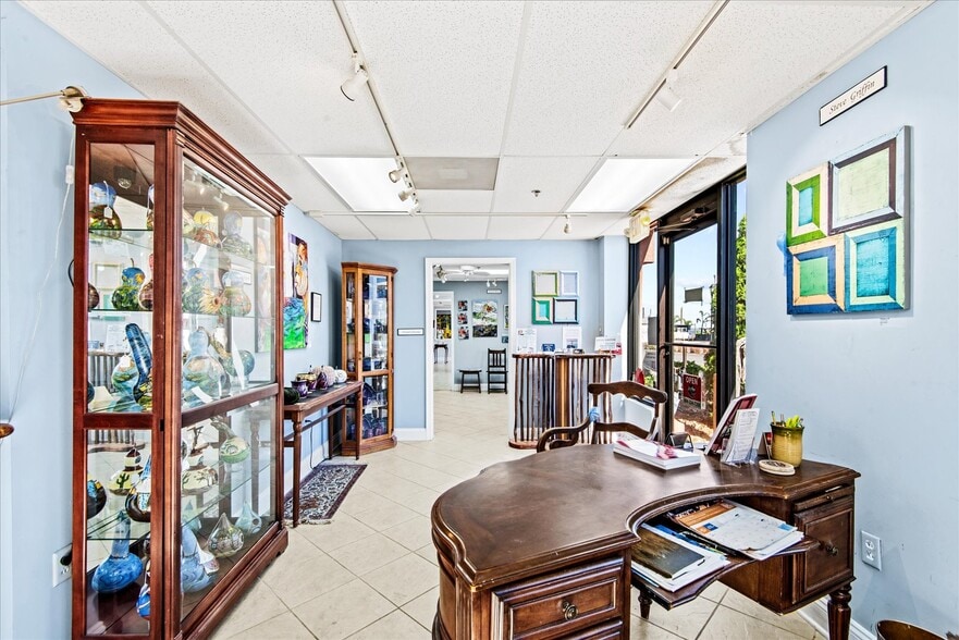 More Photos Of 100 Taylor St, Colonial Beach Storefront Retail Office For Sale