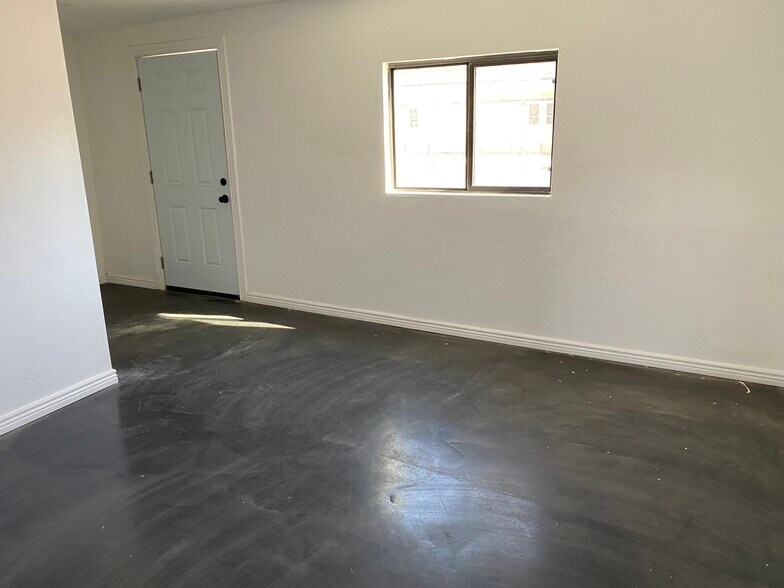 More Photos Of 1742 N Oracle Rd, Tucson Apartments For Sale