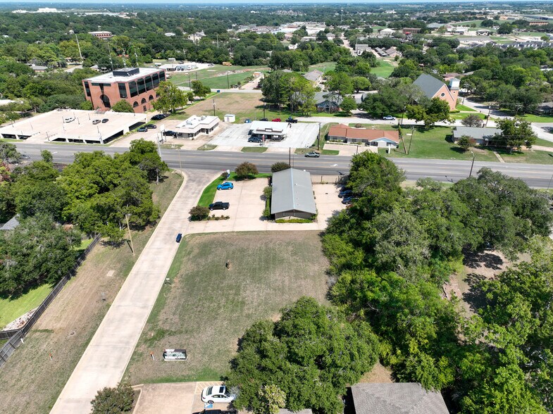More Photos Of TBD Medical Parkway, Brenham Land For Lease