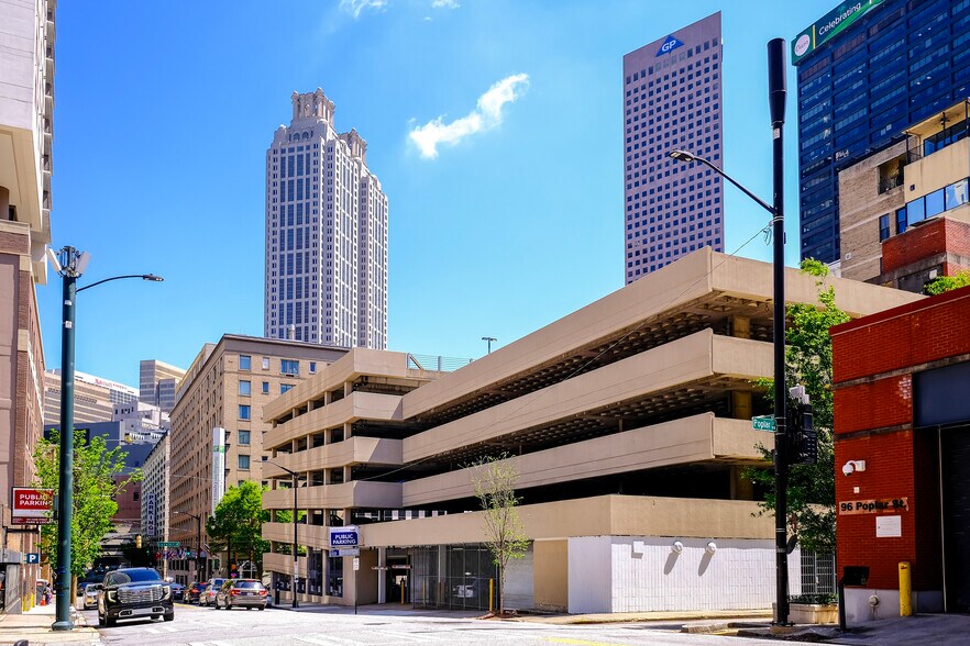 More Photos Of 100-104 Luckie St, Atlanta Specialty For Sale