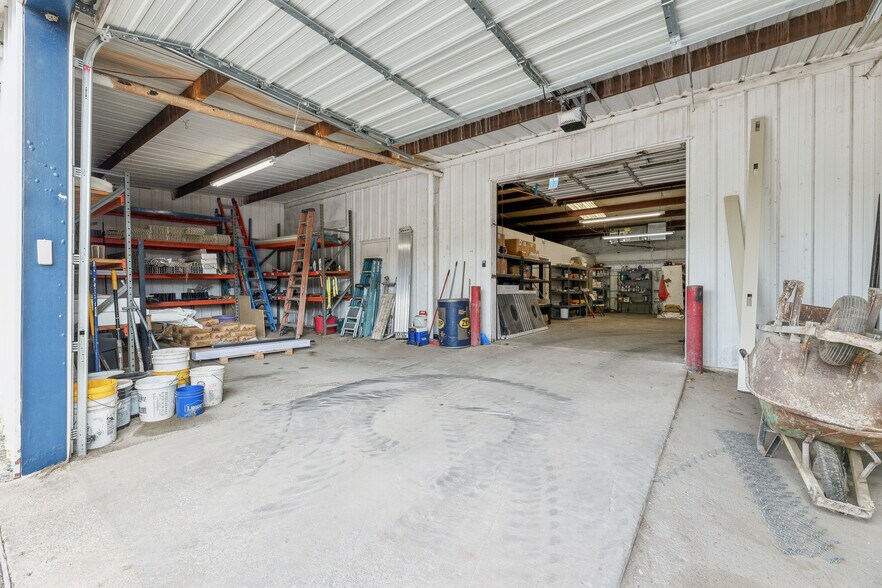 More Photos Of 4151 N Wood Dr, Okmulgee Service For Sale