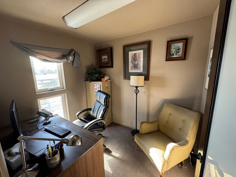 More Photos Of 1570 W 1st St, Loveland Loft Creative Space For Sale