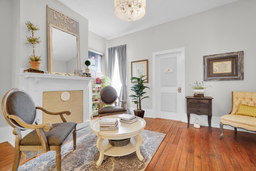 More Photos Of 2312 Abercorn St, Savannah Storefront Retail Residential For Sale