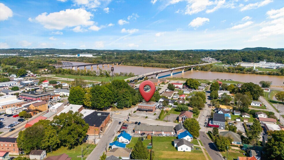 More Photos Of 700 Grove St, Loudon Office For Sale