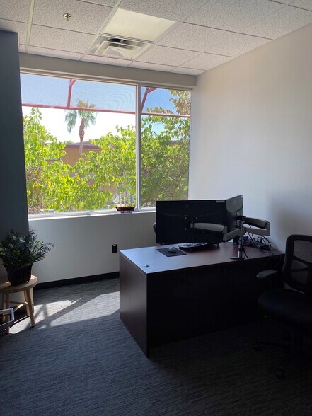 More Photos Of 1090 S Gilbert Rd, Gilbert Storefront Retail Office For Lease