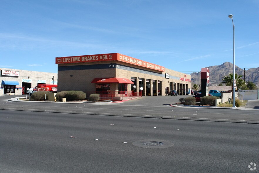Primary Photo Of 1314 N Nellis Blvd, Las Vegas Auto Repair For Lease