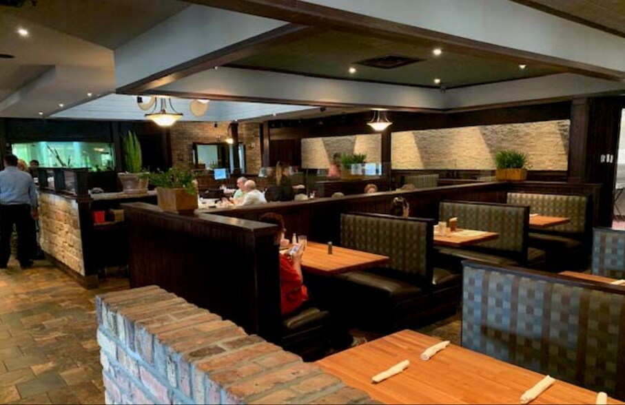More Photos Of 925 S State Road 7, Wellington Restaurant For Sale