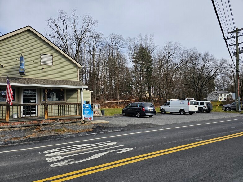 More Photos Of 3 Hamilton Rd, Pine Bush Convenience Store For Sale