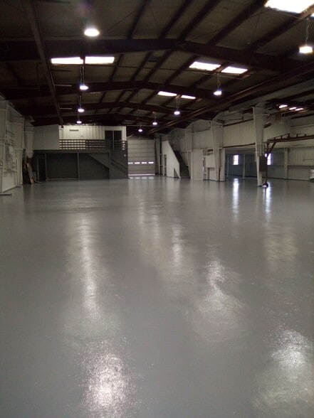 More Photos Of 6827 La Paseo St, Houston Warehouse For Lease