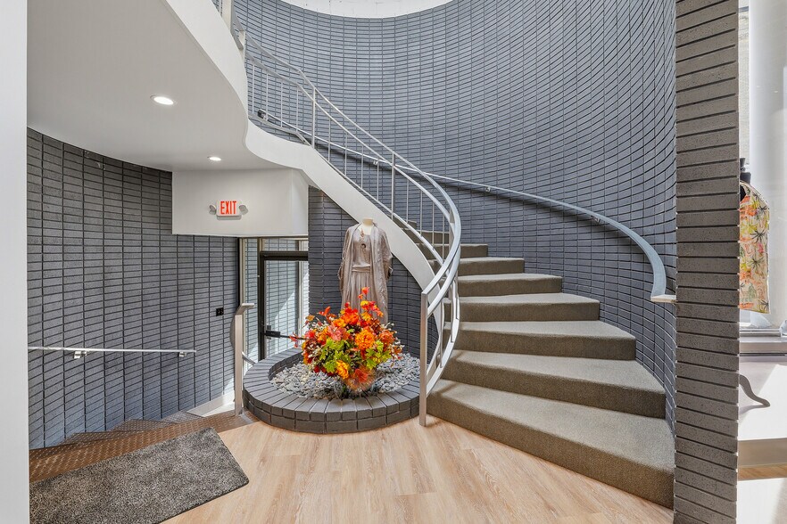 More Photos Of 125 Watson St, Ripon General Retail For Sale