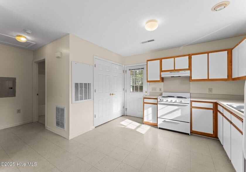 More Photos Of 202 Laurel Ave, Wadesboro Apartments For Sale