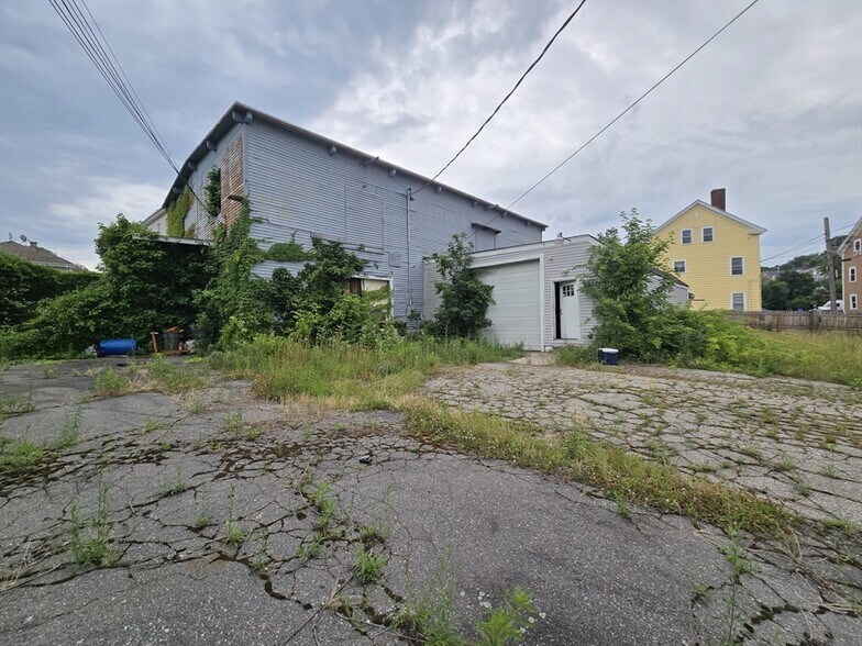 More Photos Of 380-382 4th St, Fall River Warehouse For Sale
