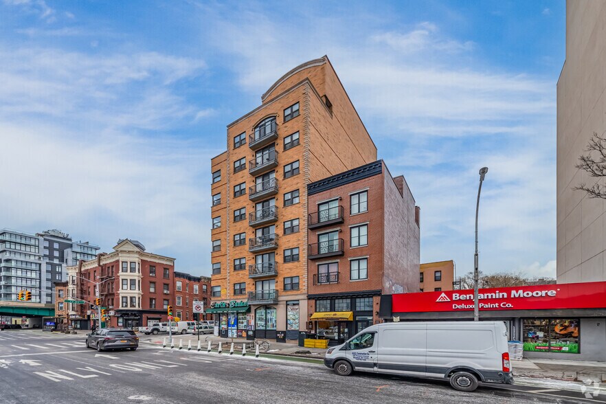 More Photos Of 599 4th Ave, Brooklyn Apartments For Lease