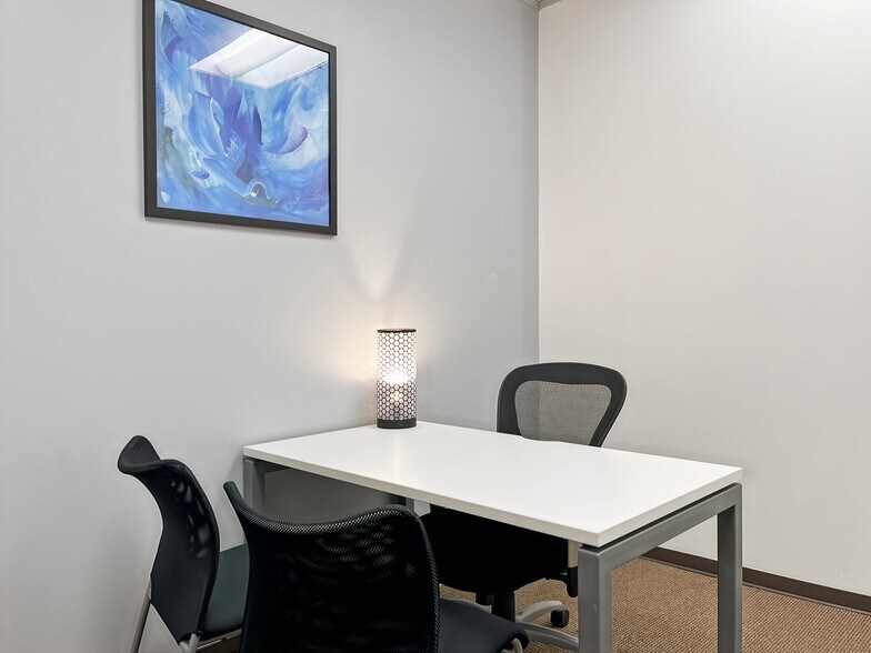 More Photos Of 2600 S Shore Blvd, League City Coworking Space