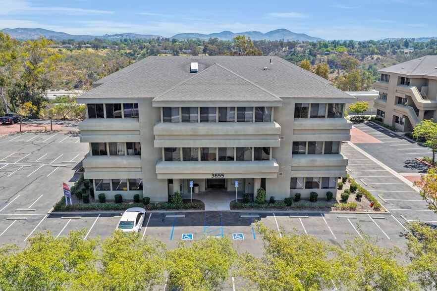 More Photos Of 3665 Ruffin Rd, San Diego Unknown For Lease