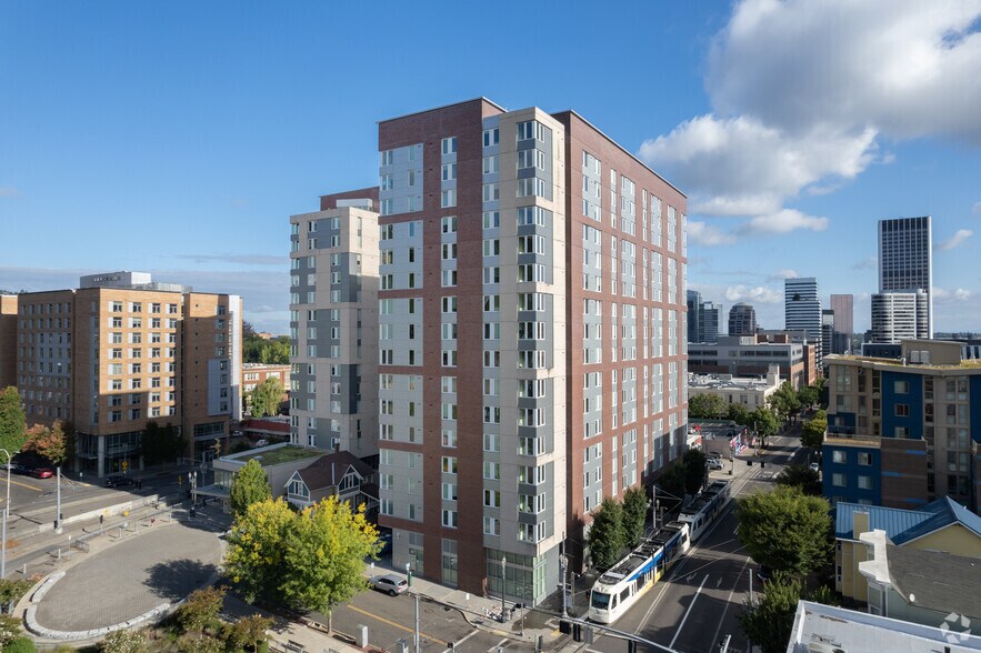 More Photos Of 540 SW College St, Portland Apartments For Lease