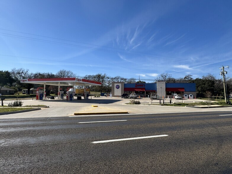 More Photos Of 5315 Troup Hwy, Tyler General Retail For Sale