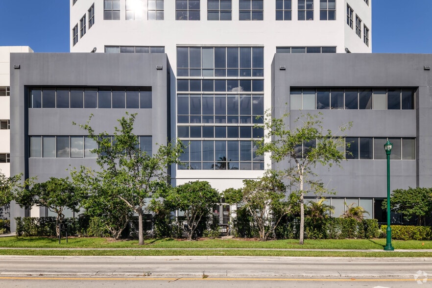 More Photos Of 20801-20807 Biscayne Blvd, Aventura Unknown For Lease
