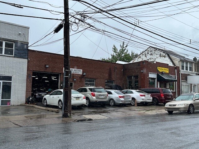 More Photos Of 10 E Glenolden Ave, Glenolden Light Distribution For Sale