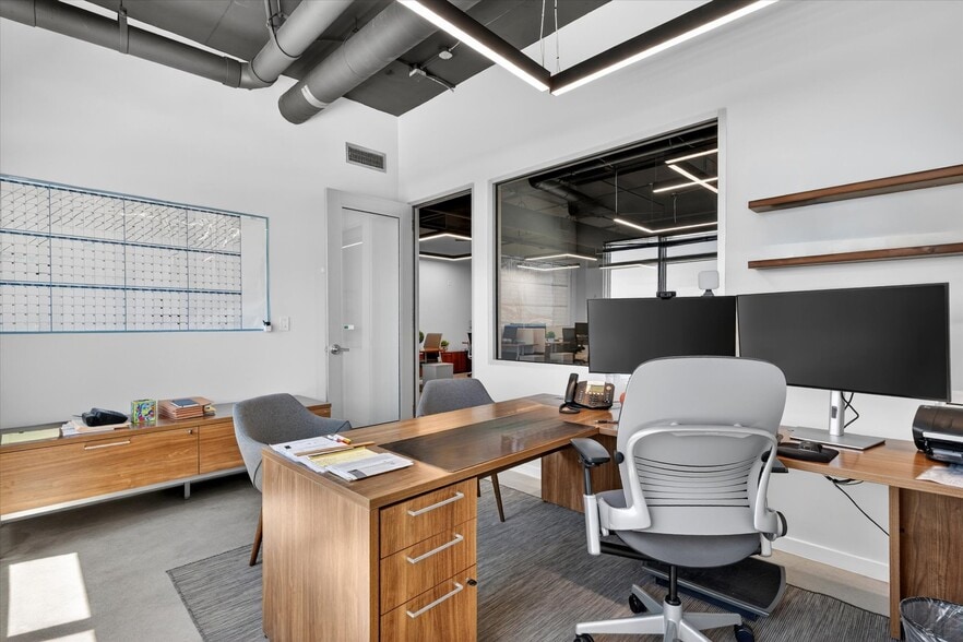More Photos Of 7301 SW 57th Ct, South Miami Office For Sale