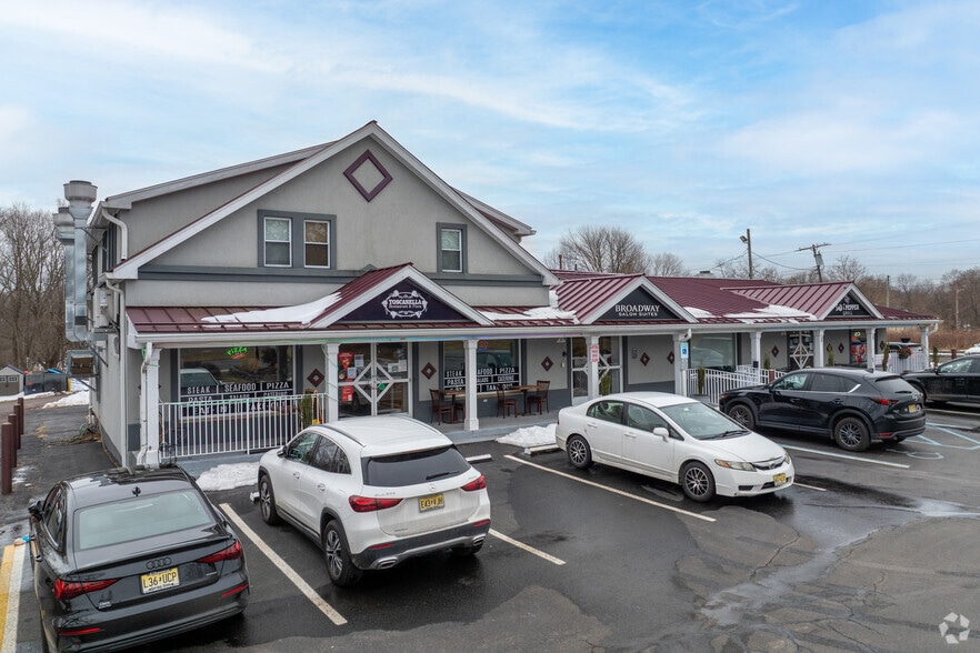 More Photos Of 651-657 US Highway 22 E, White House Station Freestanding For Sale