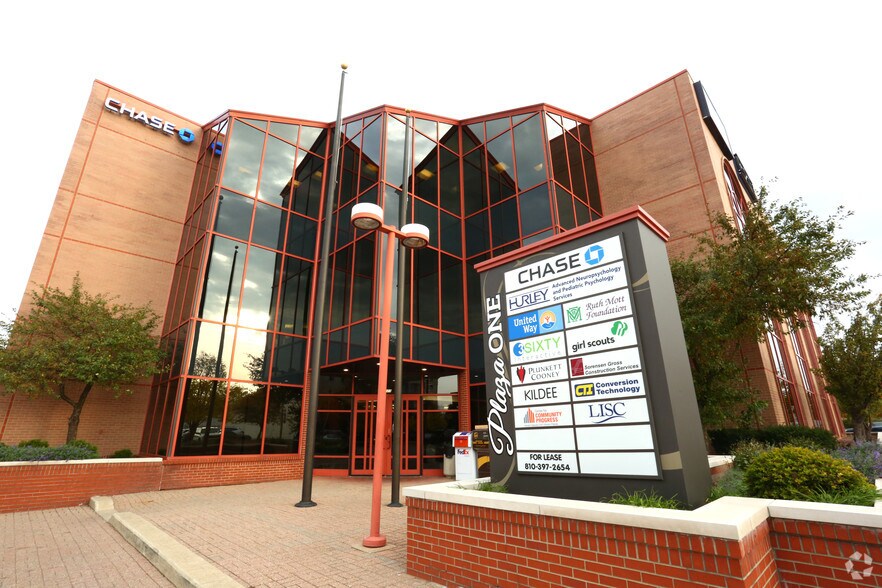 More Photos Of 111 E Court St, Flint Office Residential For Lease