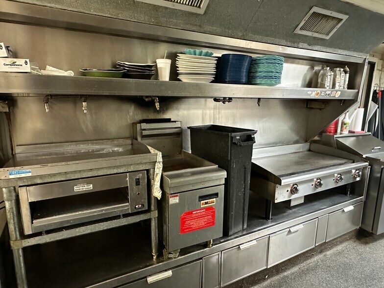 More Photos Of 824 Cherry Log, Cherry Log Winery Vineyard For Sale