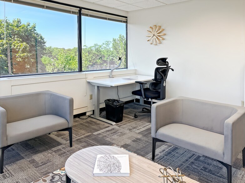 More Photos Of 1266 E Main St, Stamford Office For Lease