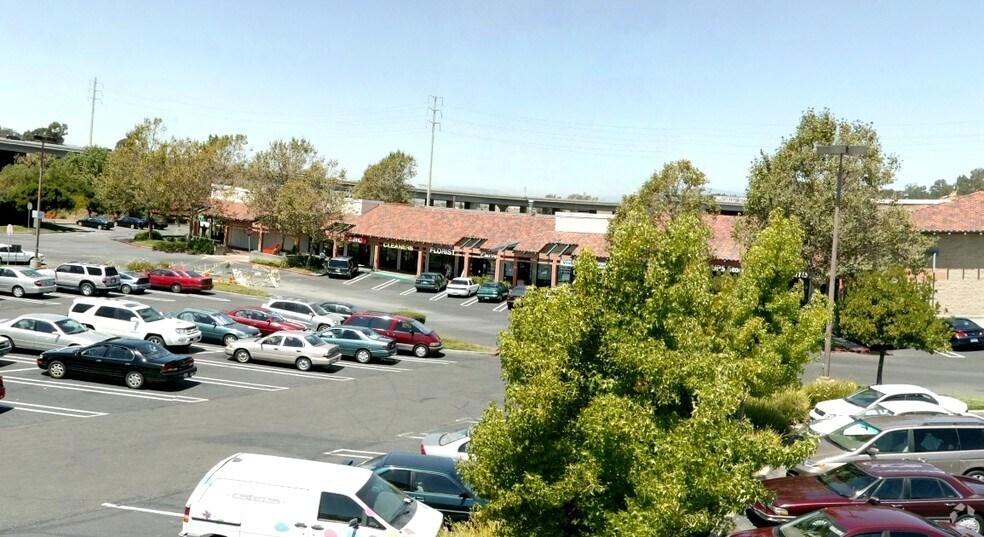 More Photos Of 1511-1611 Sycamore Ave, Hercules Unknown For Lease