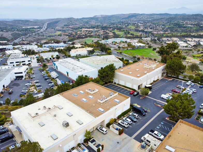 More Photos Of 187 Avenida La Pata, San Clemente Light Manufacturing For Sale