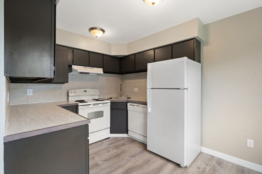 More Photos Of 2938 E Walnut St, Port Angeles Apartments For Sale