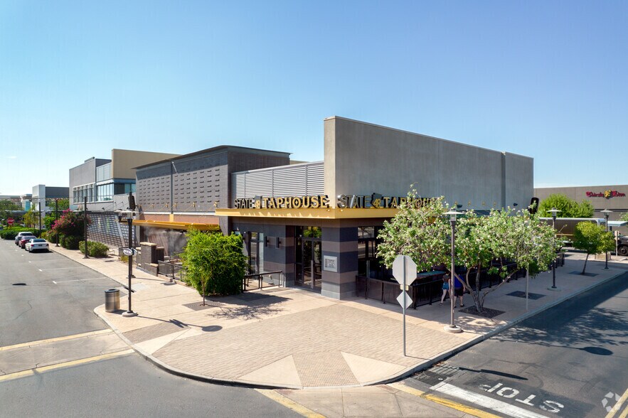 More Photos Of 2716-2810 S Market St, Gilbert Unknown For Lease