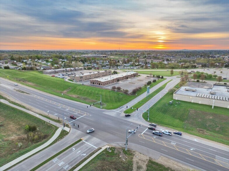More Photos Of 1545 Associates Dr, Dubuque Office For Sale