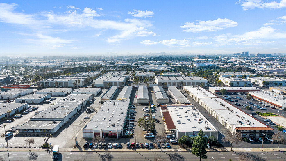 Primary Photo Of 1618-1634 E Edinger Ave, Santa Ana Warehouse For Lease