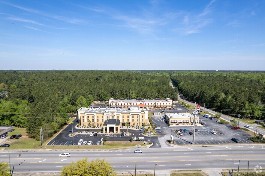 More Photos Of 70 Wallace Martin Dr, Hinesville Hospitality For Sale