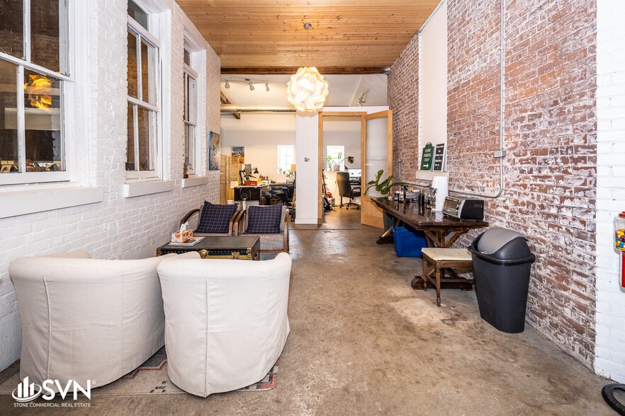 More Photos Of 333 E Short St, Lexington Office For Lease