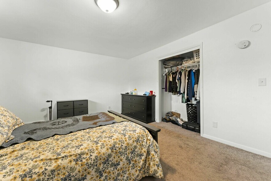 More Photos Of 101 Hooper Rd, Endicott Apartments For Sale