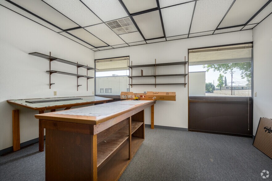 More Photos Of 3411-3419 Arden Way, Sacramento Office For Sale