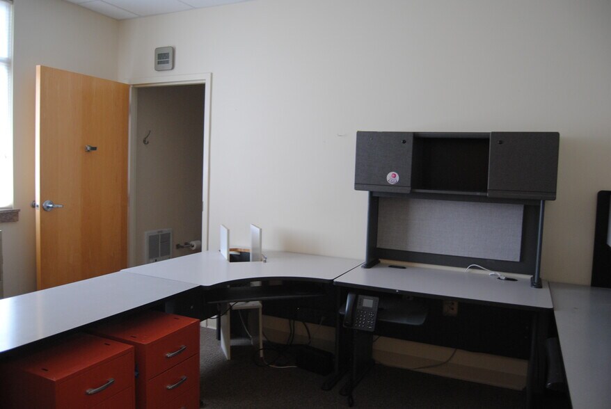 More Photos Of 20566 Main st, Jackson Medical For Lease