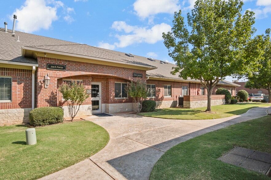 Primary Photo Of 1006 24th Ave NW, Norman Office For Lease