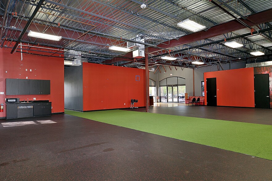 More Photos Of 8101 Kuykendahl Rd, The Woodlands Office For Lease