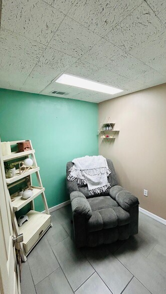 More Photos Of 302 S Collins St, Plant City General Retail For Sale