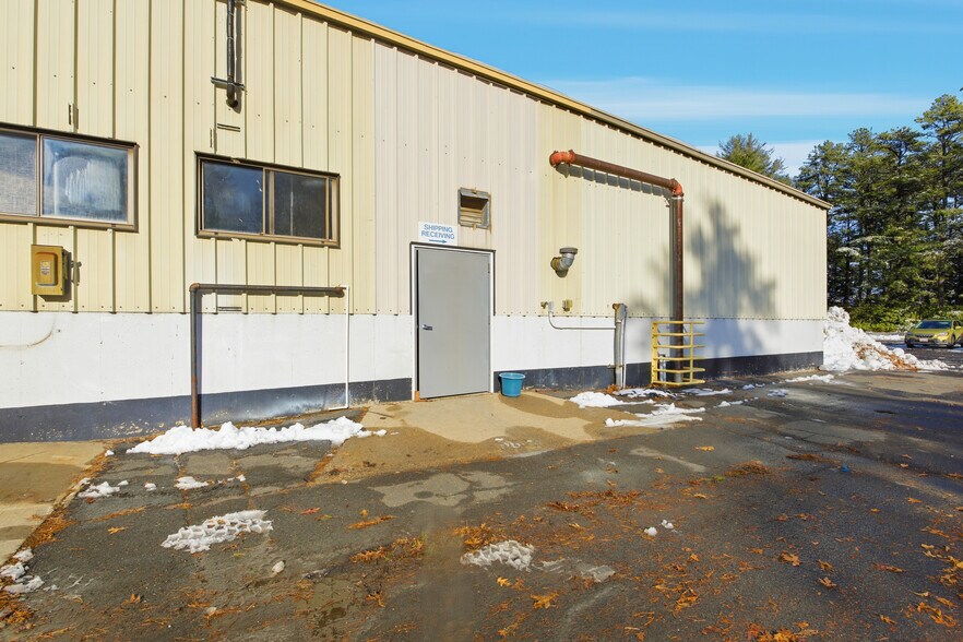 More Photos Of 109 Apremont Way, Westfield Manufacturing For Lease