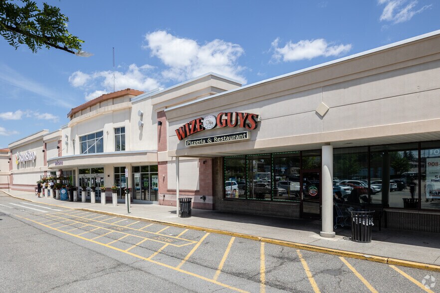 More Photos Of 380 W Pleasantview Ave, Hackensack Unknown For Lease