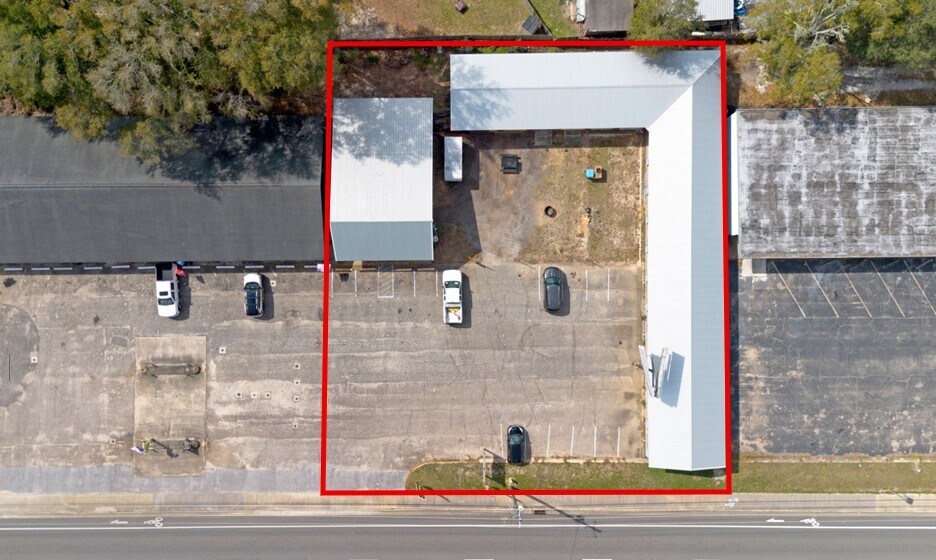 More Photos Of 6173 Stewart St, Milton General Retail For Sale