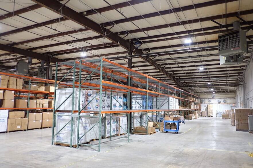 More Photos Of 201 Whitsett Rd, Nashville Warehouse For Lease