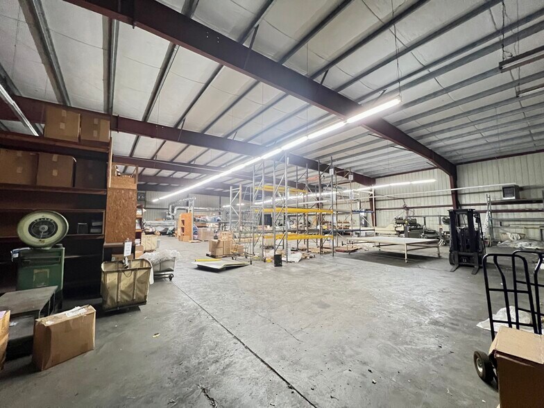 More Photos Of 117 First Ave, Thomson Manufacturing For Sale