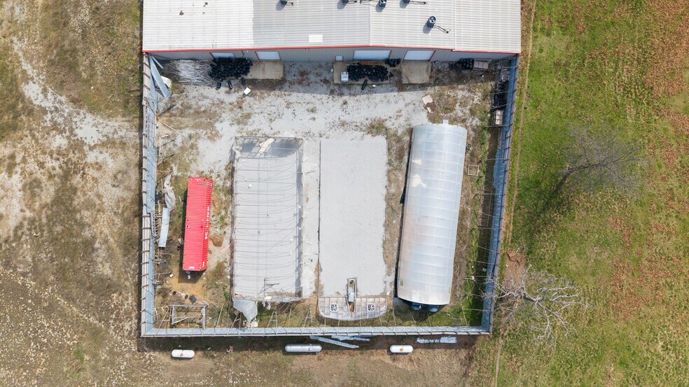 More Photos Of 57530 E Highway 59, Fairland Manufacturing For Sale