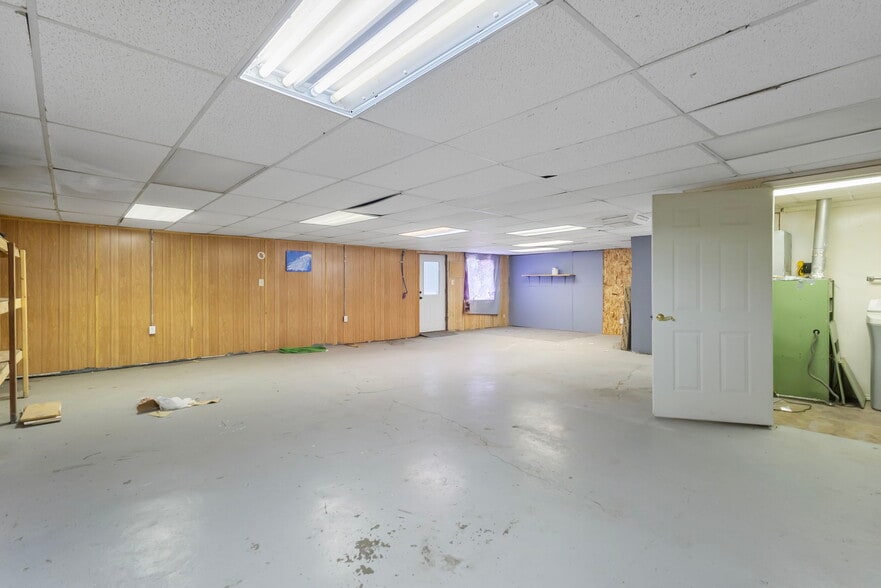 More Photos Of 163 S Main St, Huntington Office Residential For Sale