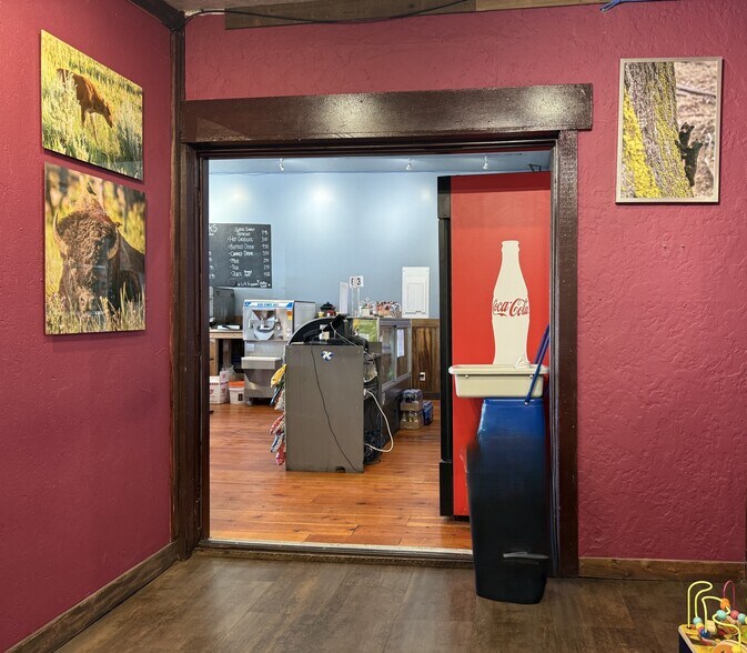 More Photos Of 220 Park St, Gardiner Storefront Retail Office For Sale